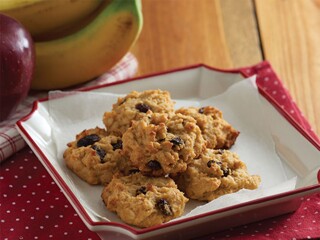 apple-banana-cookies-with-raisins